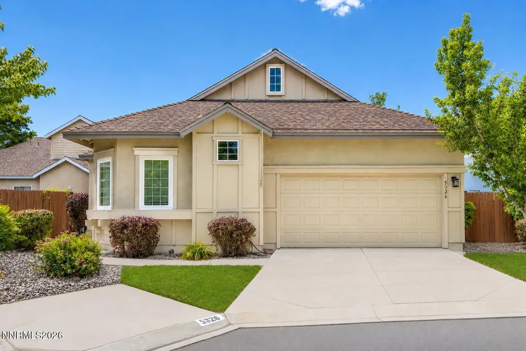 5326 Desert Peach Sparks NV 89436