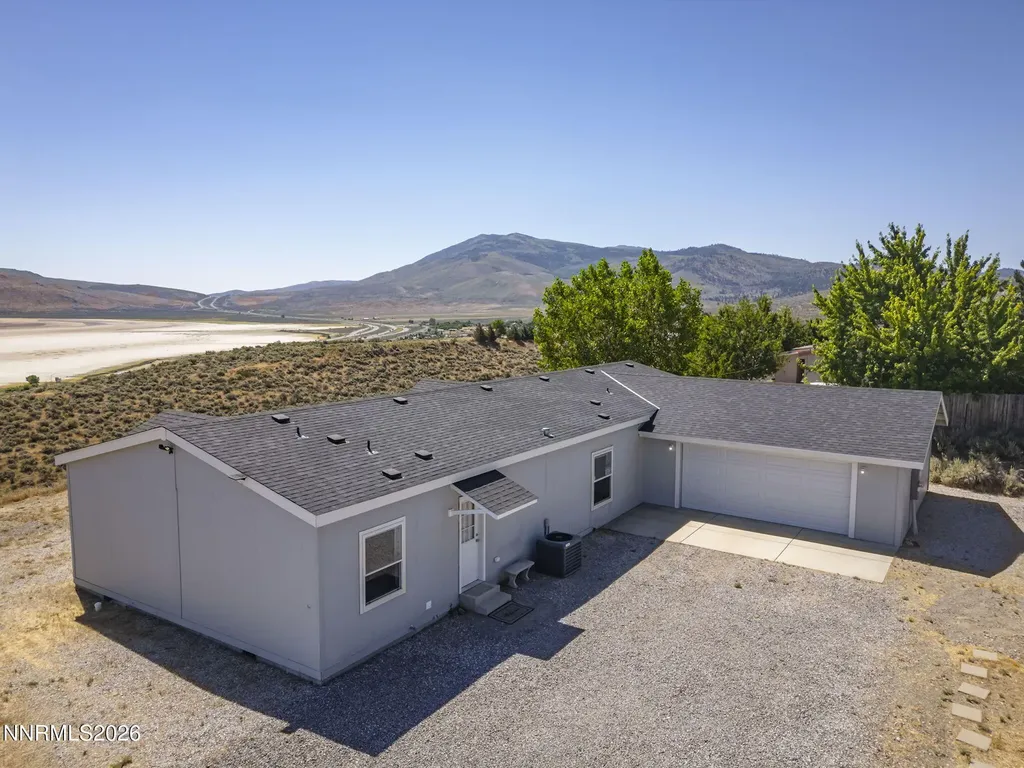 16 Sierra View Reno NV 89508