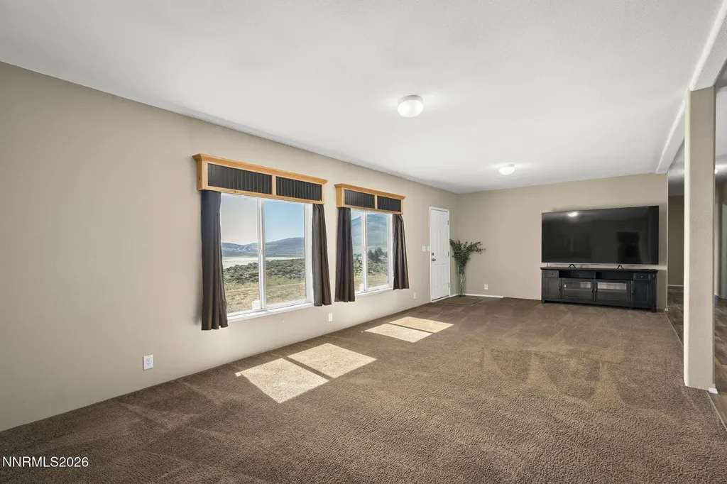 16 Sierra View Reno NV 89508