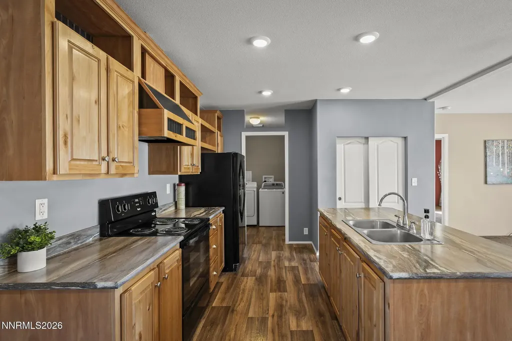 16 Sierra View Reno NV 89508