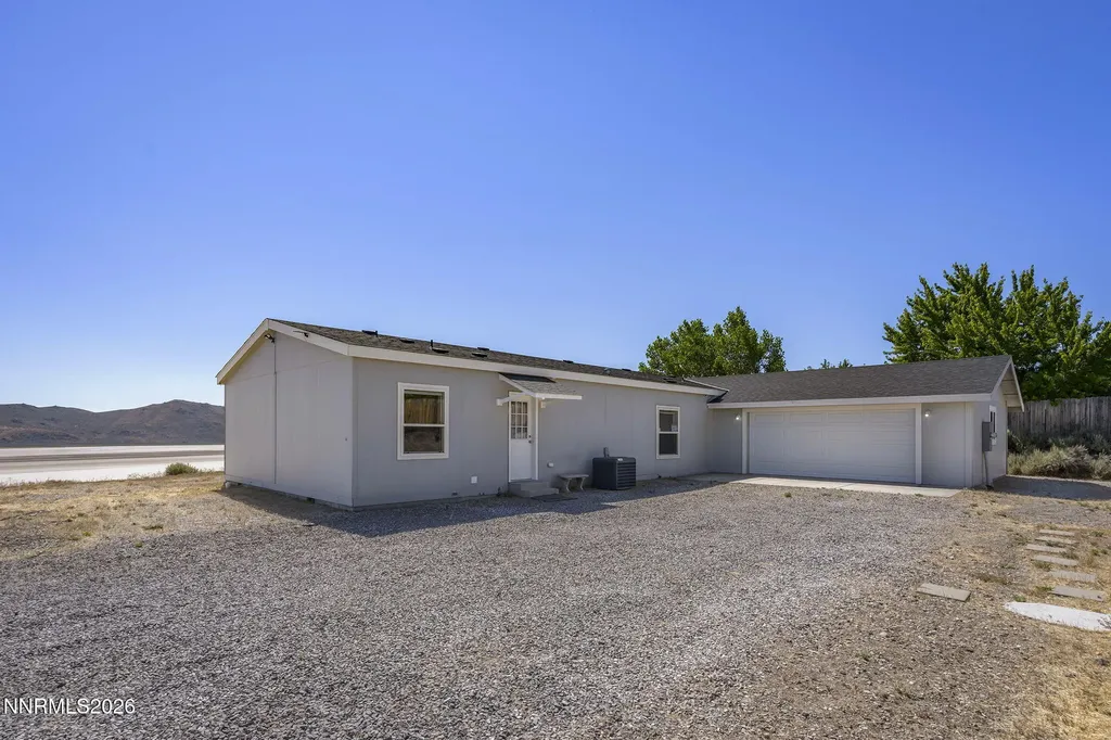 16 Sierra View Reno NV 89508