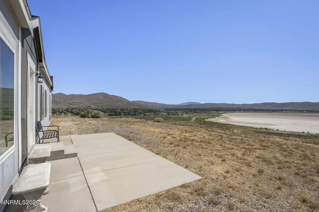 16 Sierra View Reno NV 89508