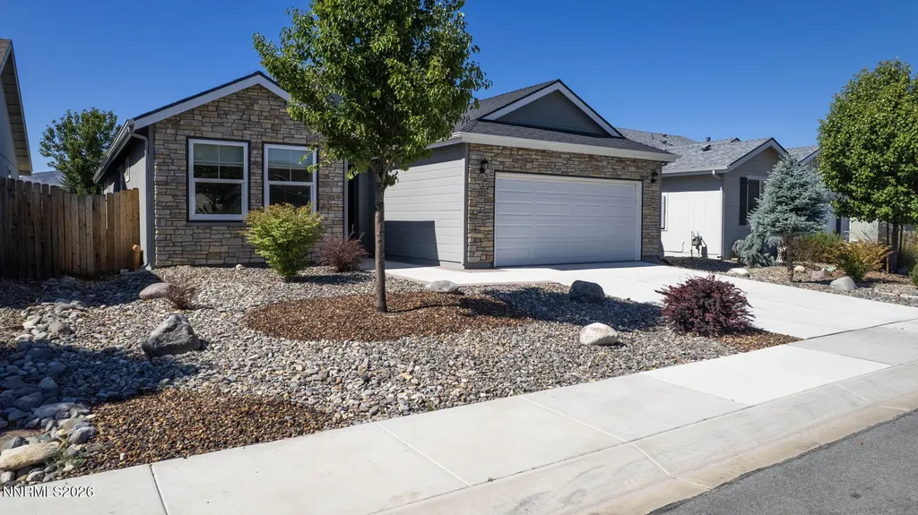 322 Granite Dayton NV 89403