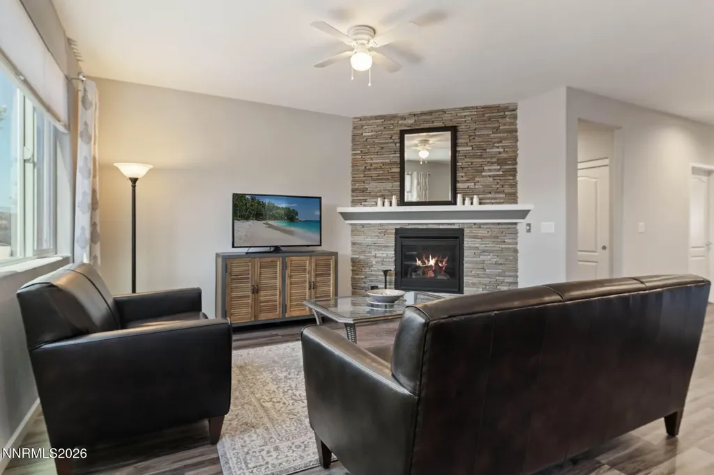 322 Granite Dayton NV 89403