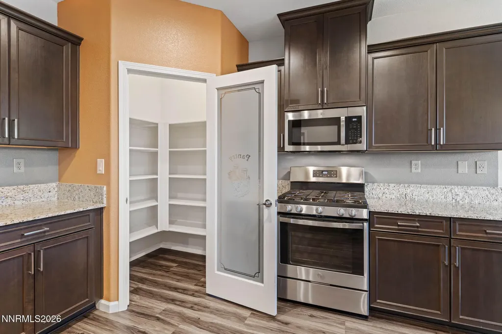 322 Granite Dayton NV 89403