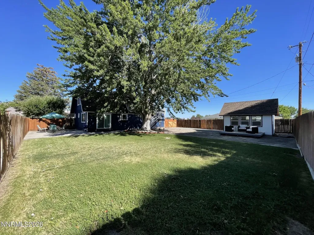 230 Mountain View Yerington NV 89447
