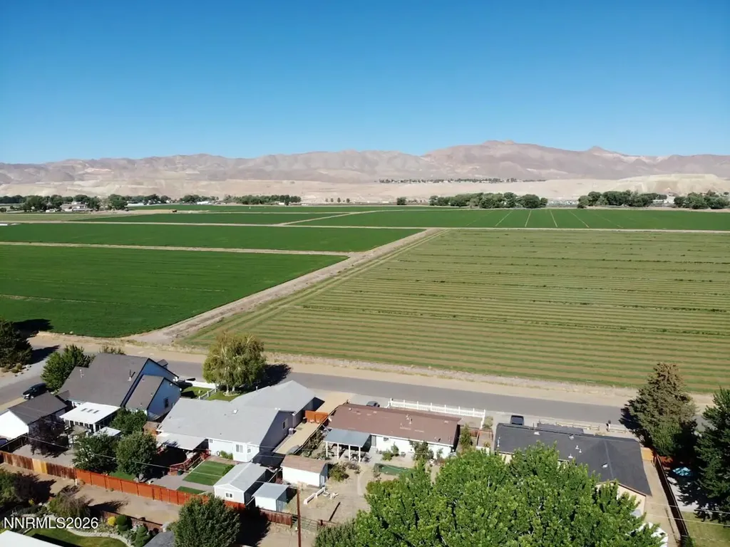 230 Mountain View Yerington NV 89447