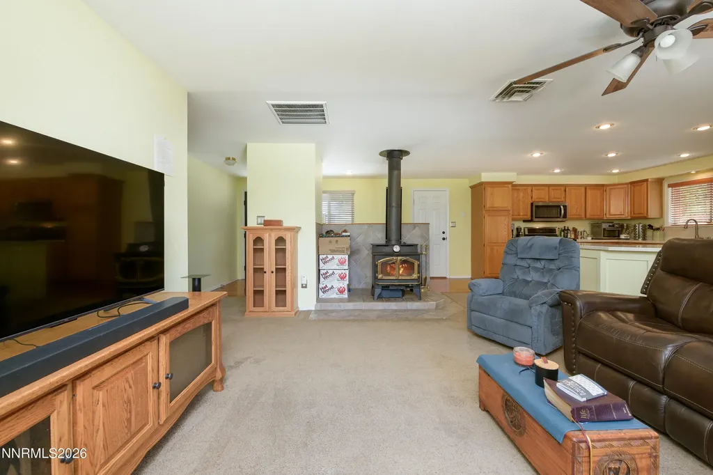 1249 Kingston Gardnerville NV 89460
