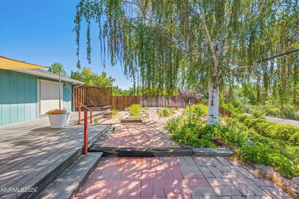 2230 King Edward Reno NV 89503