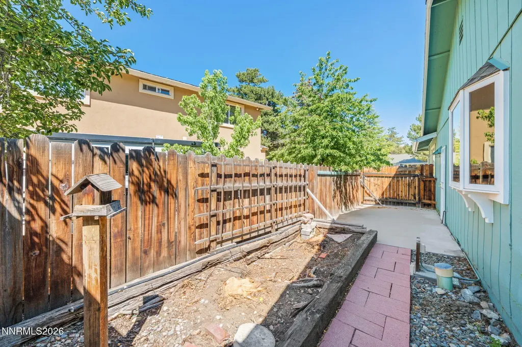 2230 King Edward Reno NV 89503