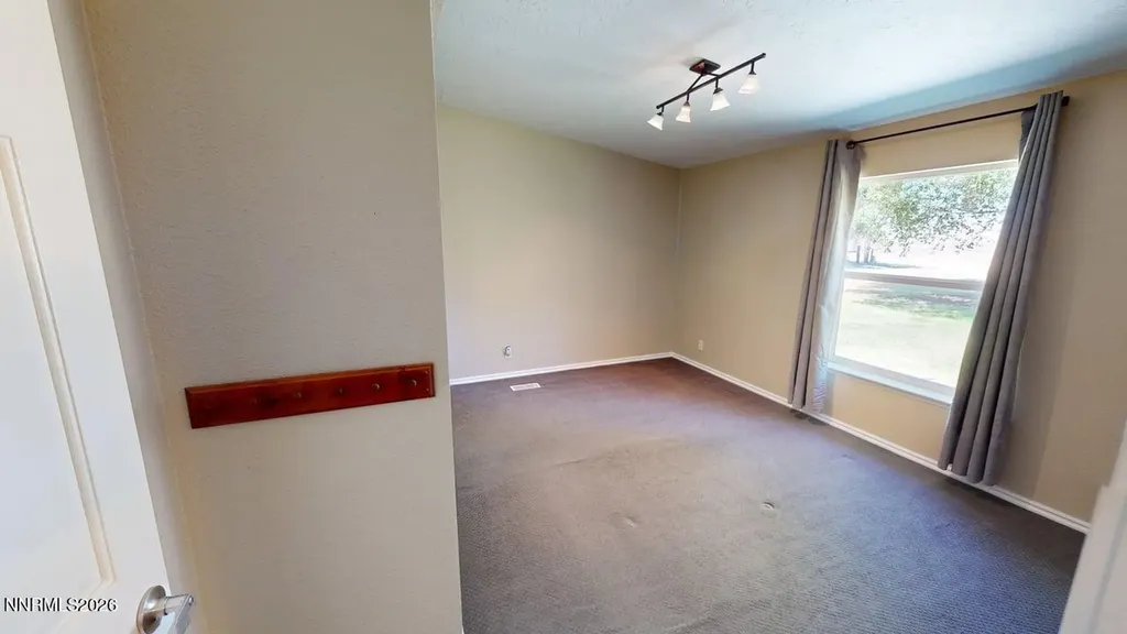 4855 Weatherby Winnemucca NV 89445
