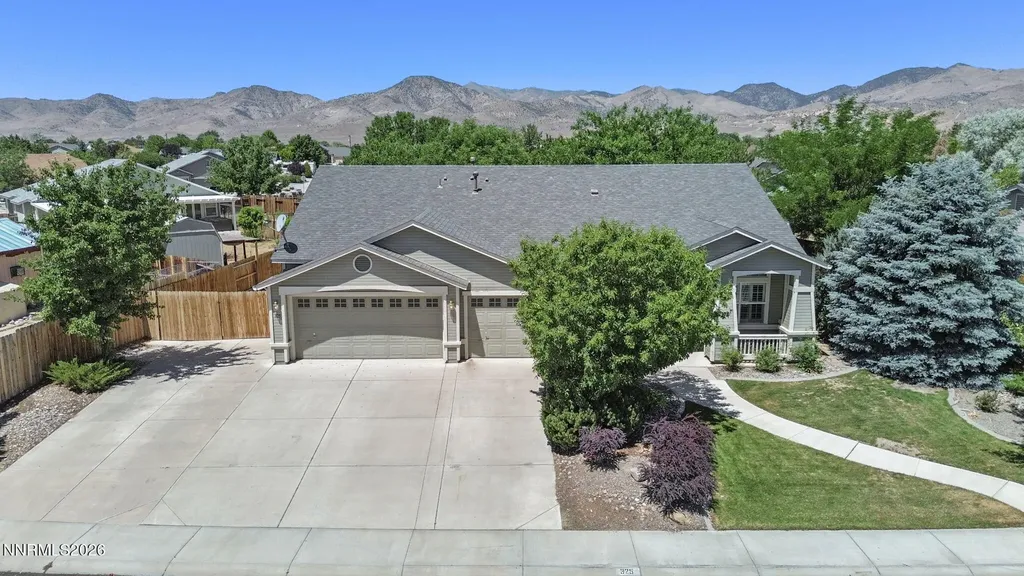 325 Hidden Oaks Dayton NV 89403