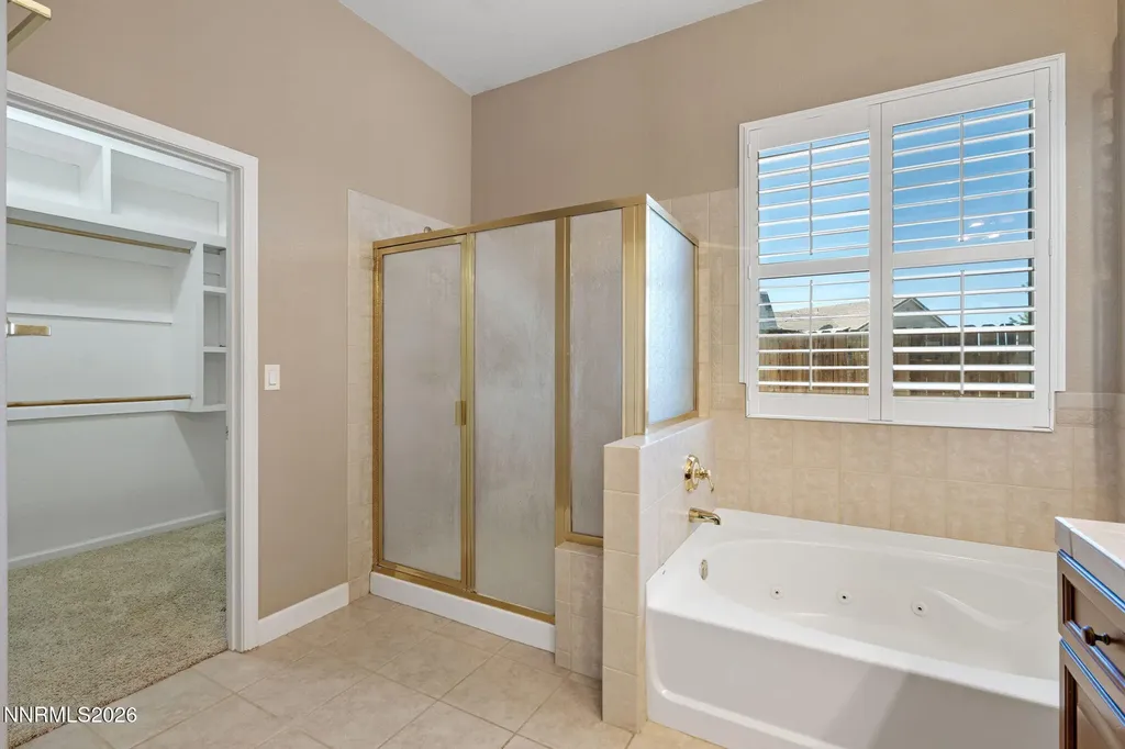 325 Hidden Oaks Dayton NV 89403
