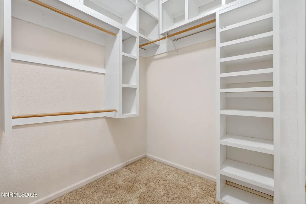 325 Hidden Oaks Dayton NV 89403