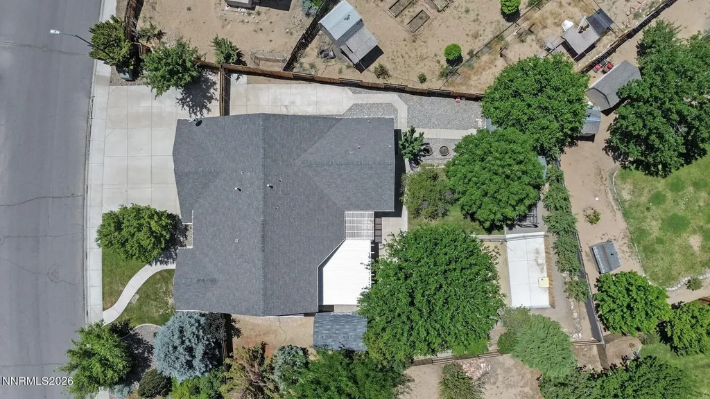 325 Hidden Oaks Dayton NV 89403