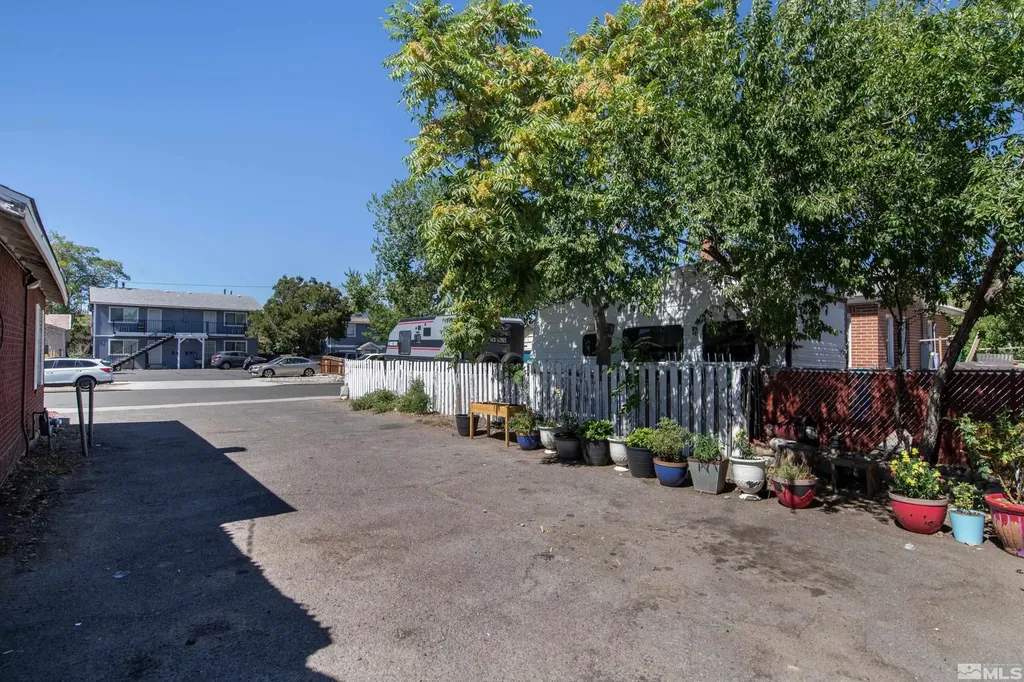632 Quincy Reno NV 89512