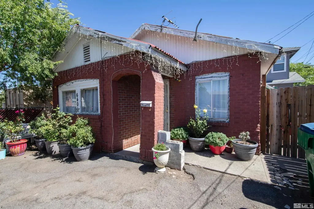 632 Quincy Reno NV 89512