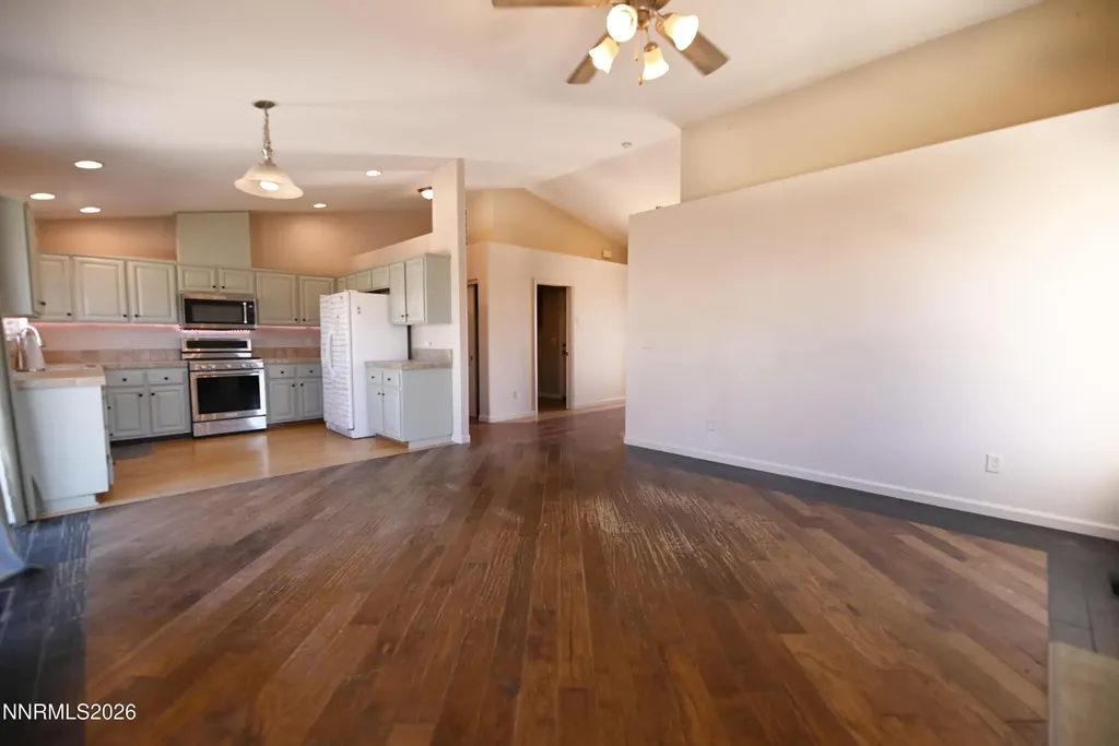 420 Fort Sutter Fernley NV 89408
