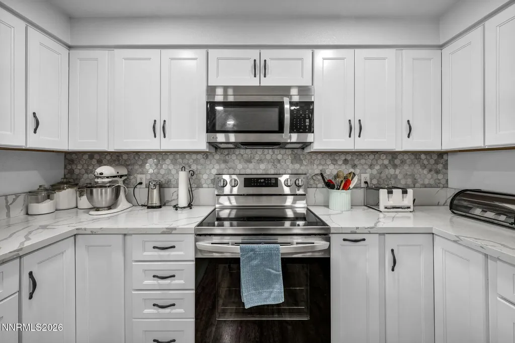7210 Marlin Reno NV 89506