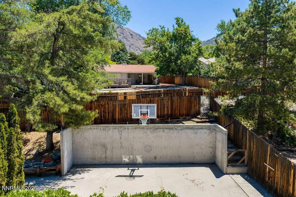 2450 Sequoia Reno NV 89502