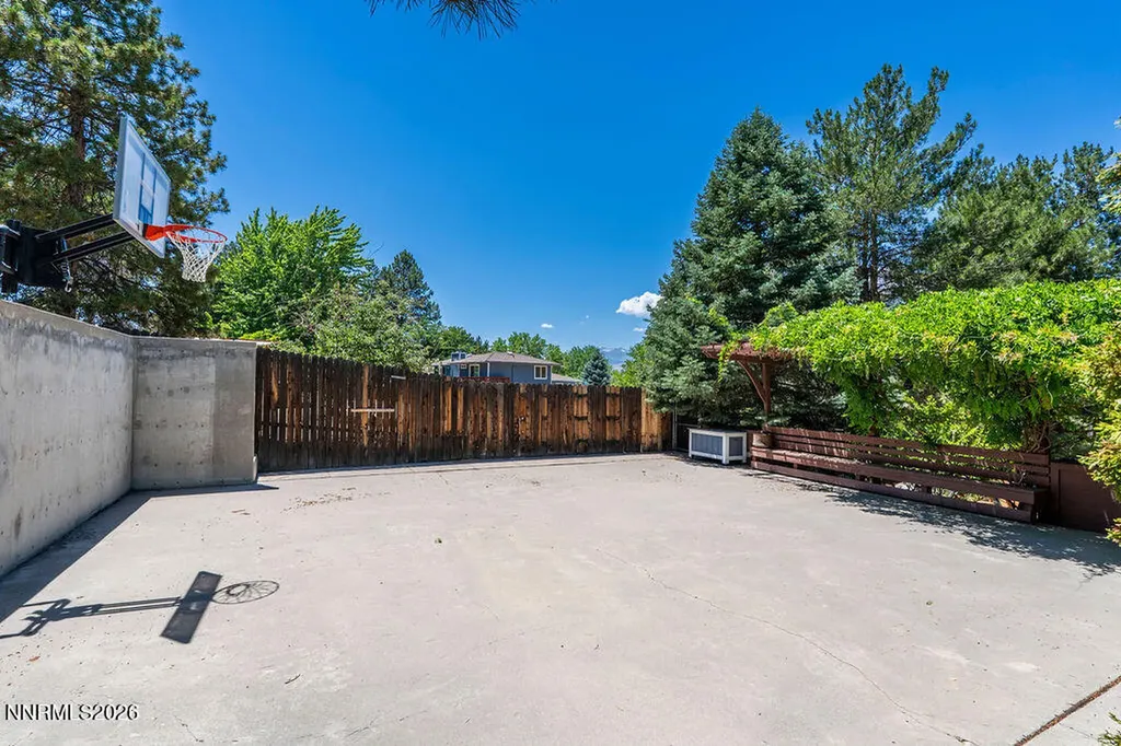 2450 Sequoia Reno NV 89502