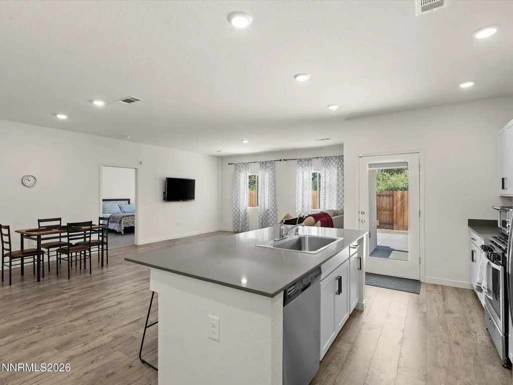2635 Emerson Fernley NV 89408