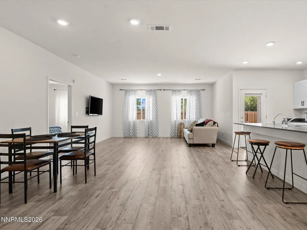 2635 Emerson Fernley NV 89408