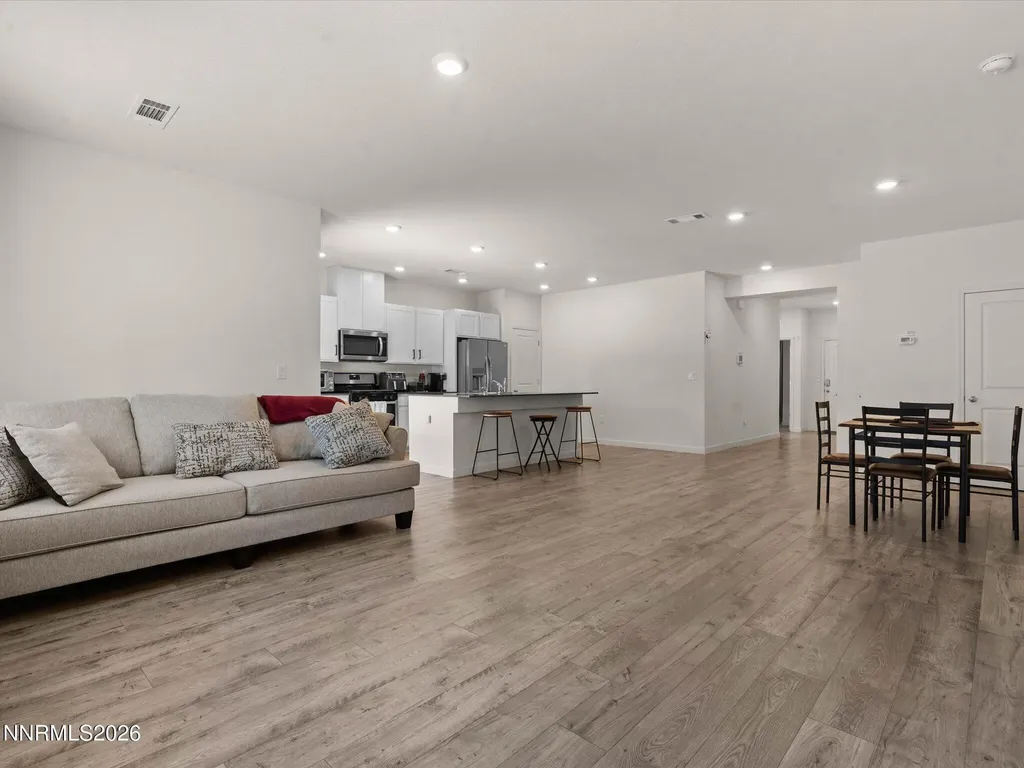 2635 Emerson Fernley NV 89408