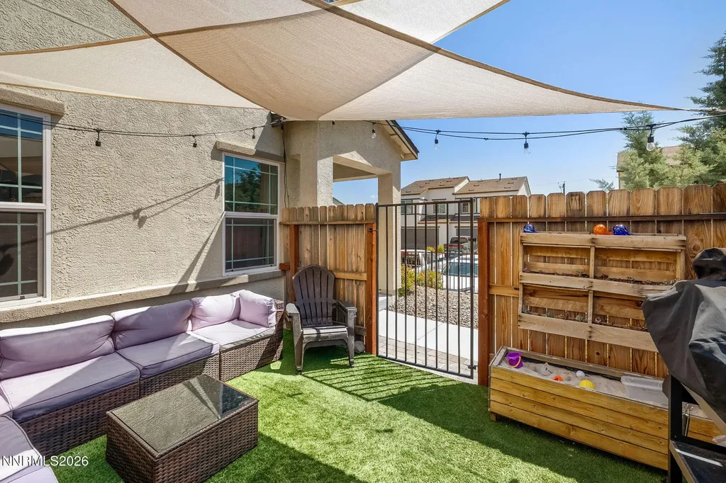 451 Autumn Breeze Reno NV 89511