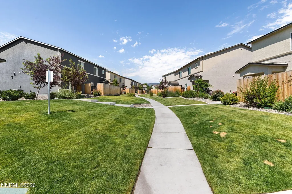 451 Autumn Breeze Reno NV 89511