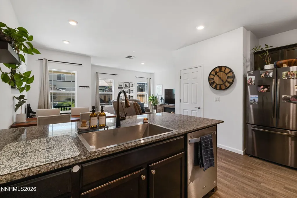 451 Autumn Breeze Reno NV 89511