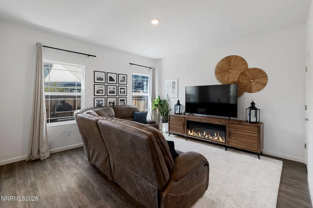 451 Autumn Breeze Reno NV 89511
