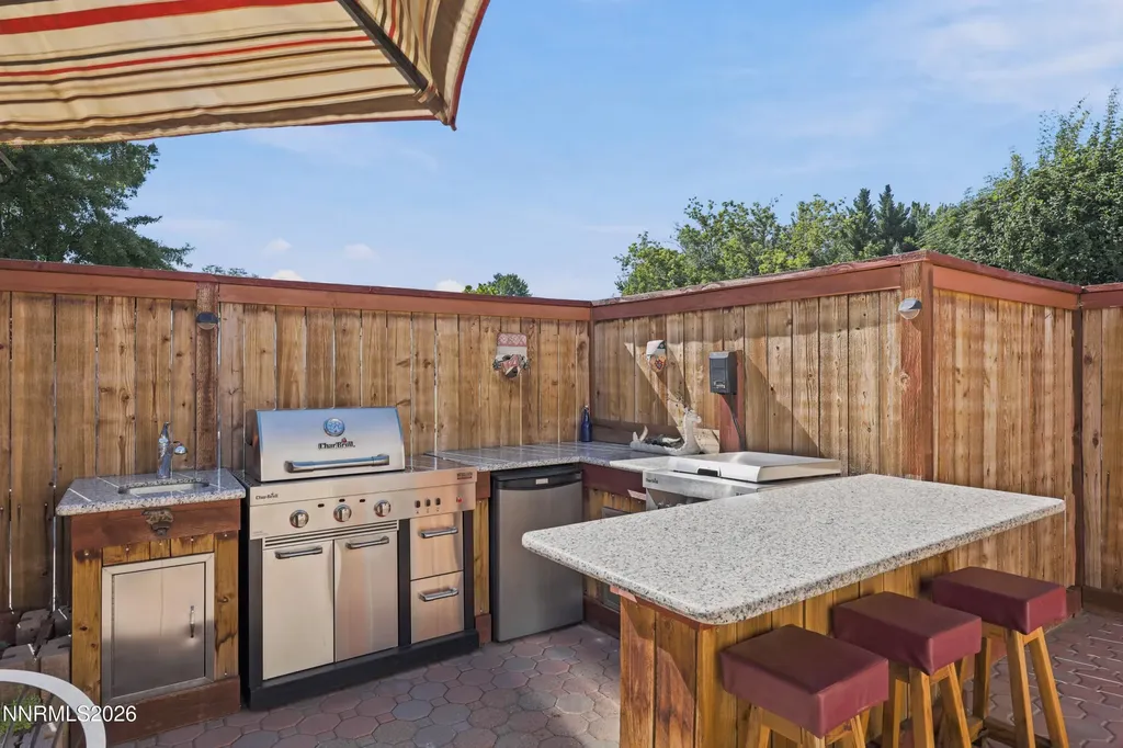 810 Autumn Hills Reno NV 89511