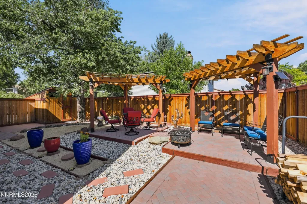 810 Autumn Hills Reno NV 89511