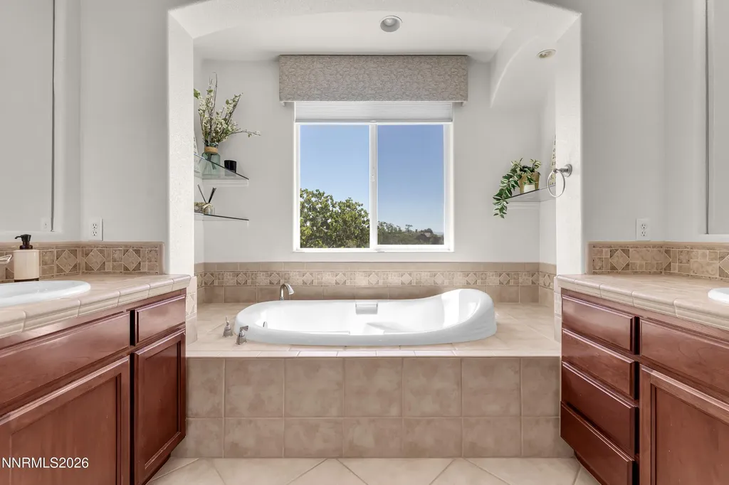 2390 Hickory Hill Reno NV 89523