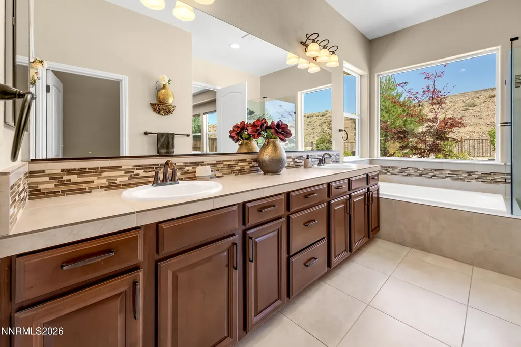 7769 Orange Plains Sparks NV 89436