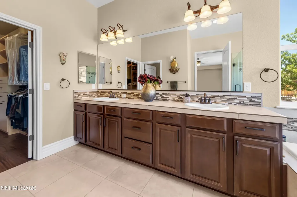 7769 Orange Plains Sparks NV 89436