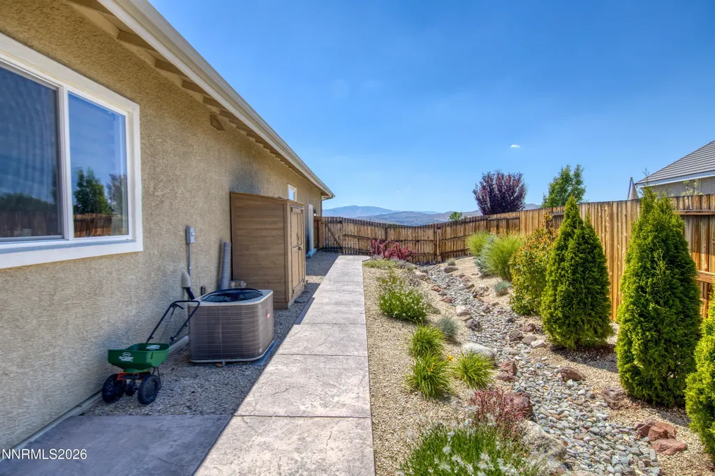 7769 Orange Plains Sparks NV 89436