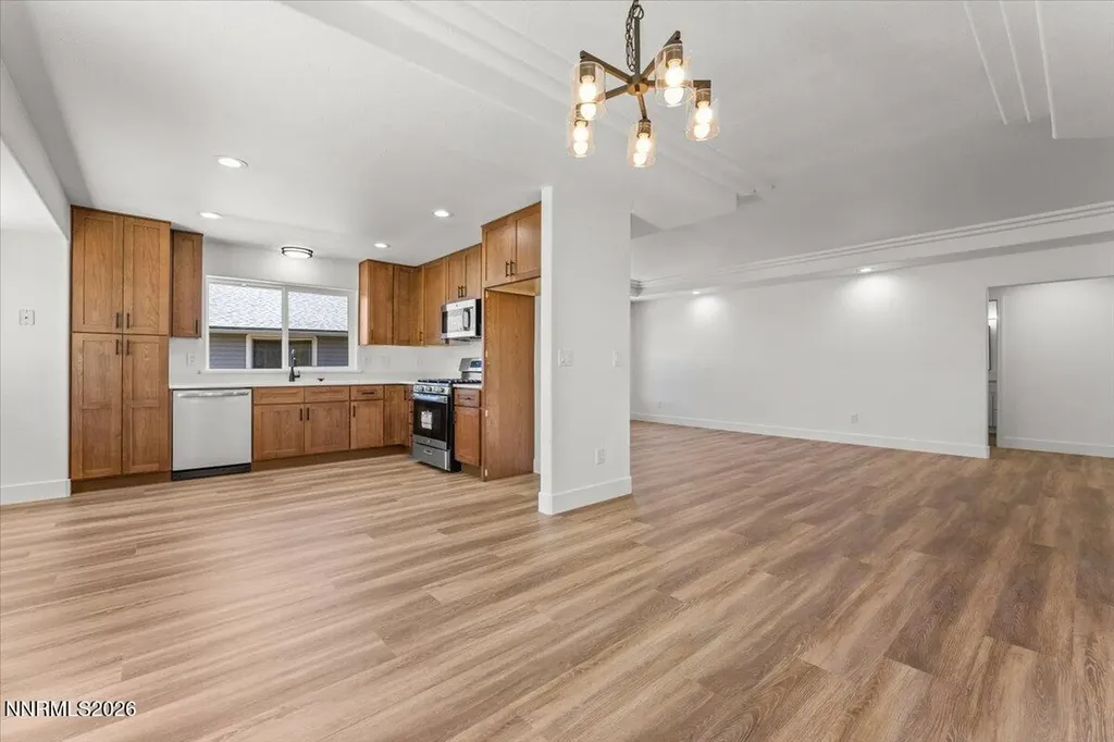 1785 Mahogany Minden NV 89423
