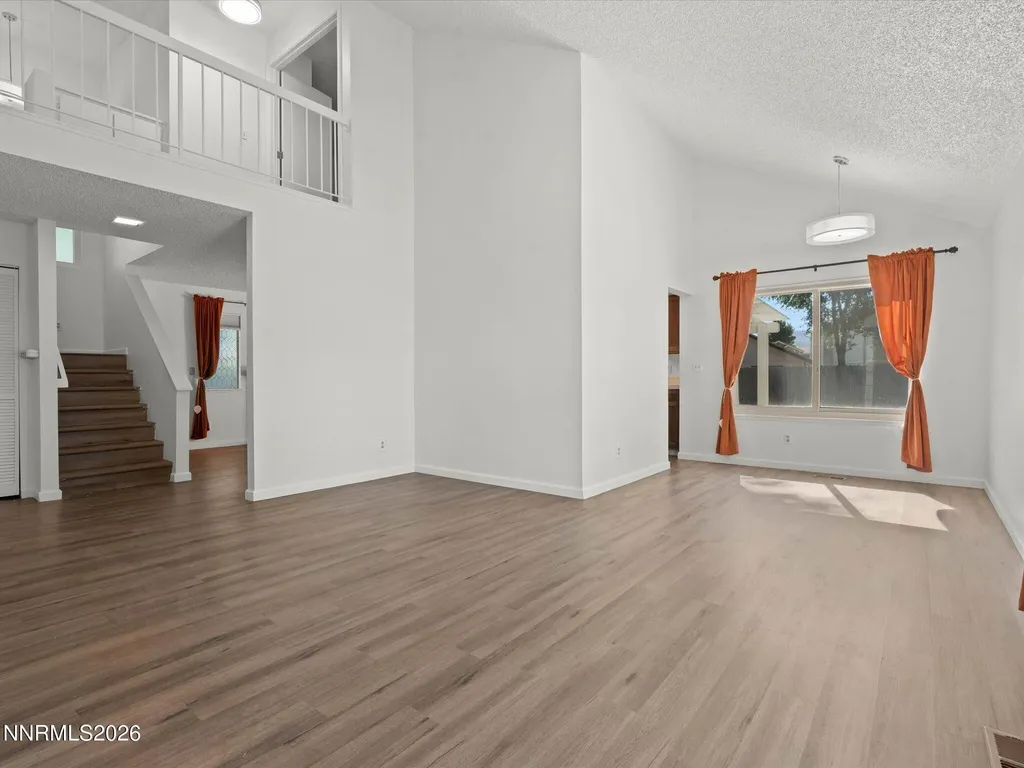 2714 Perro Reno NV 89502
