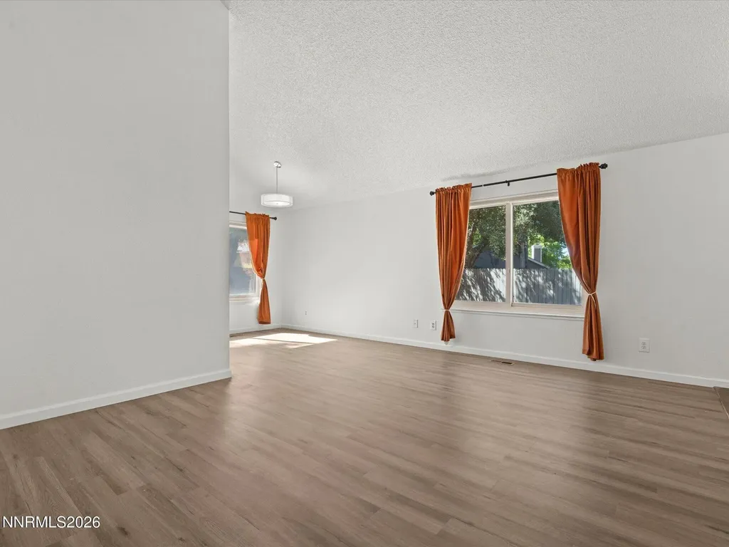 2714 Perro Reno NV 89502