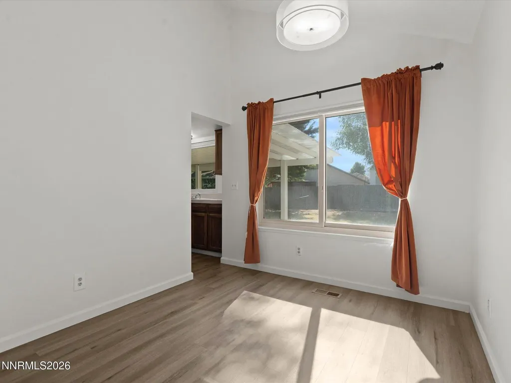 2714 Perro Reno NV 89502