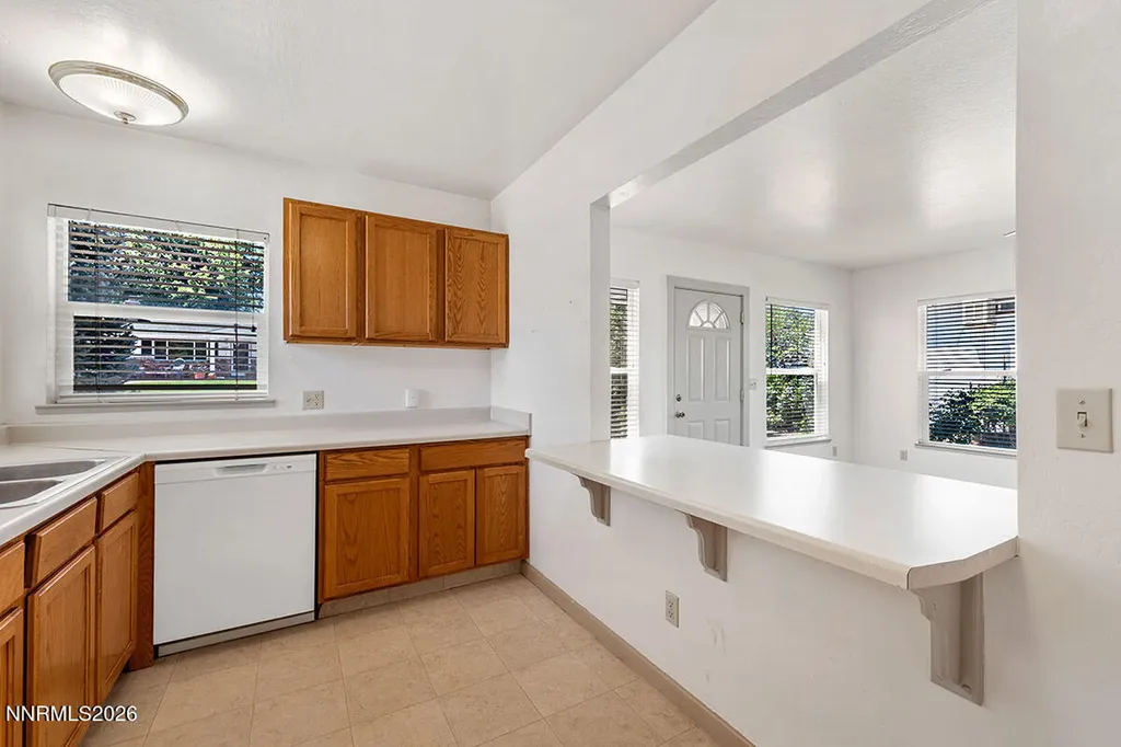 1295 Feather Reno NV 89509