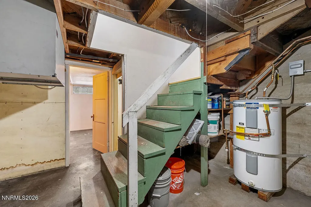 1295 Feather Reno NV 89509