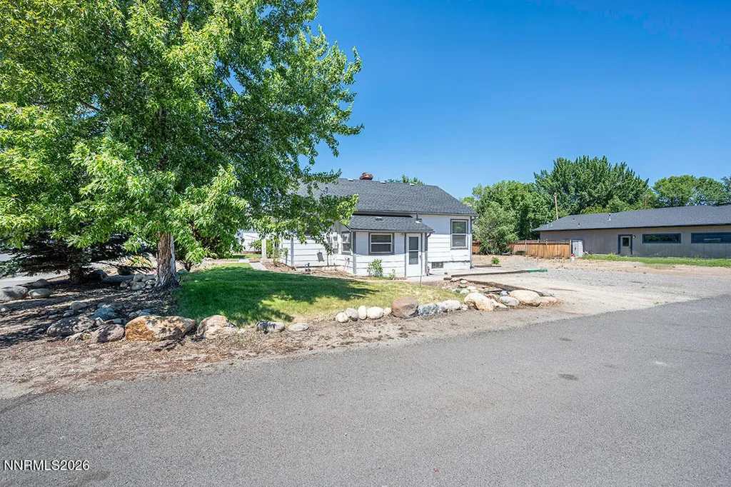 1295 Feather Reno NV 89509