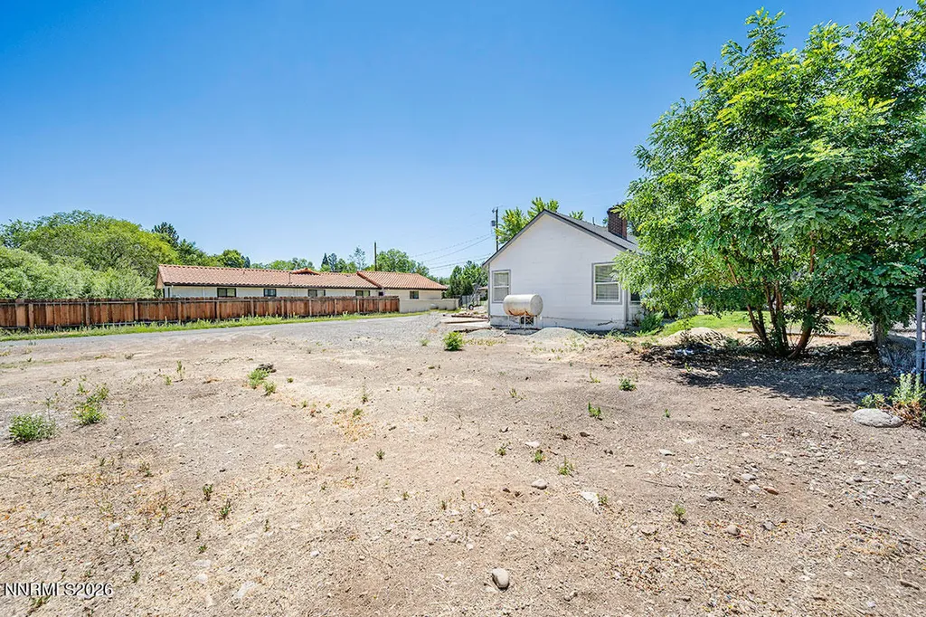 1295 Feather Reno NV 89509