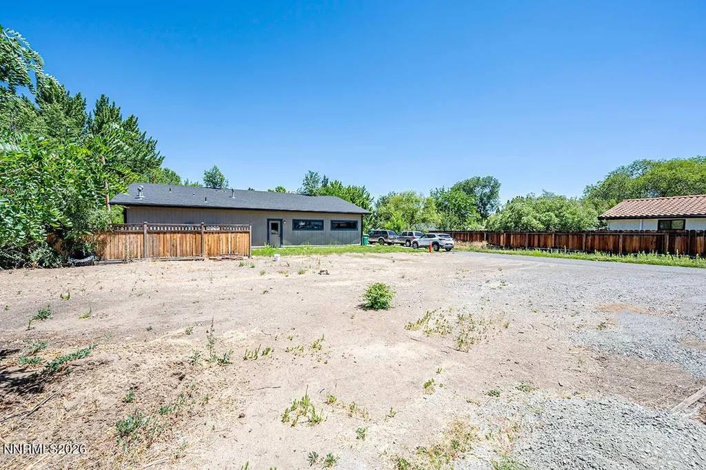 1295 Feather Reno NV 89509