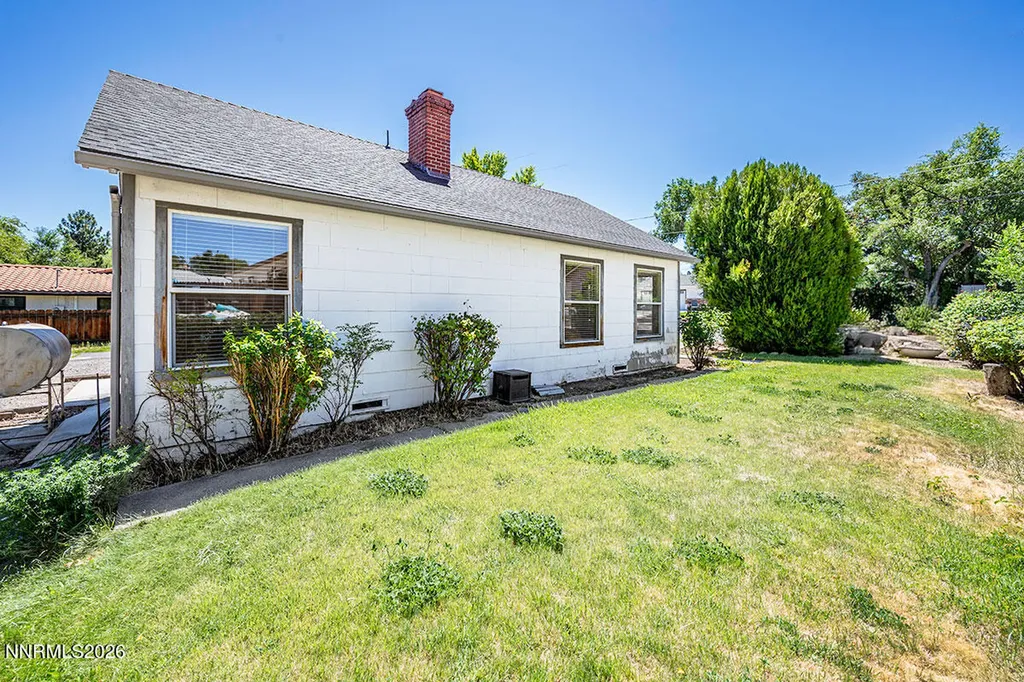 1295 Feather Reno NV 89509