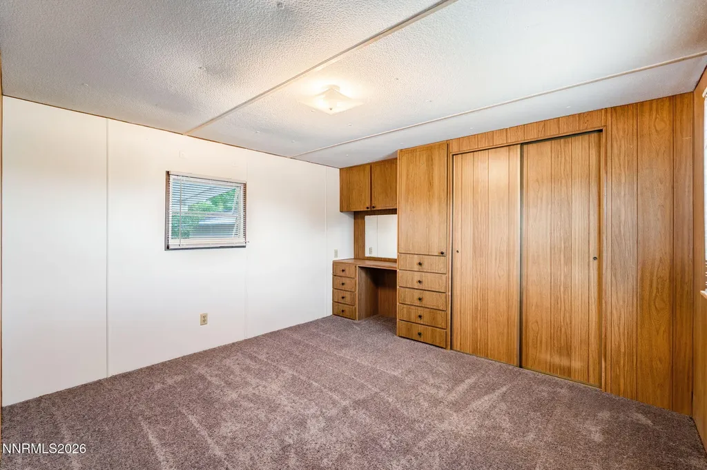 3165 Hollyhock Silver Springs NV 89429