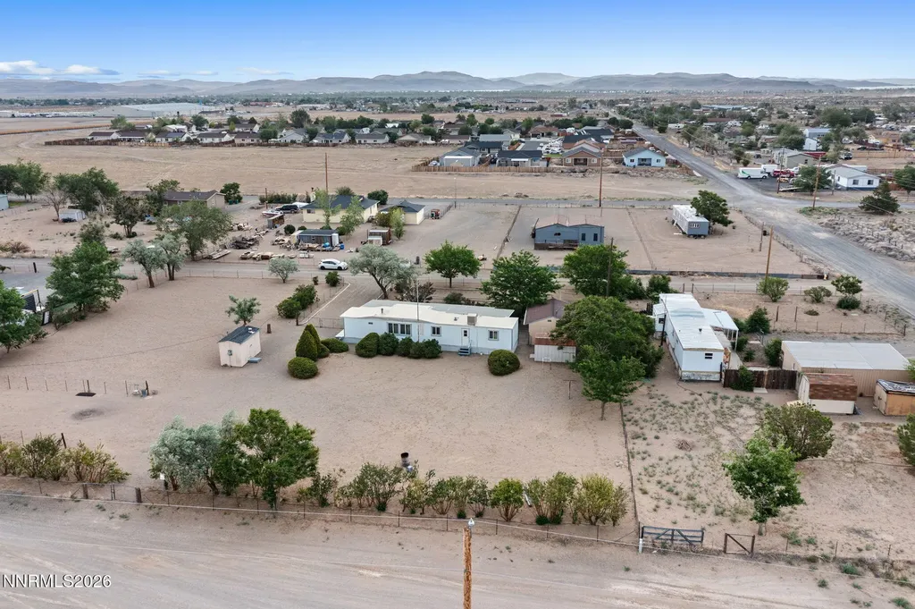 3165 Hollyhock Silver Springs NV 89429